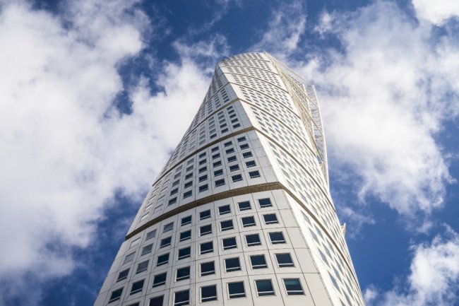 Satılık Binada Çekim Merkezi Olma Yolundayım.