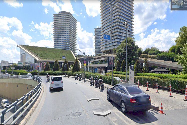 Zorlu Center Rezidans Levazım Büyükdere Cd. Yeni Bina