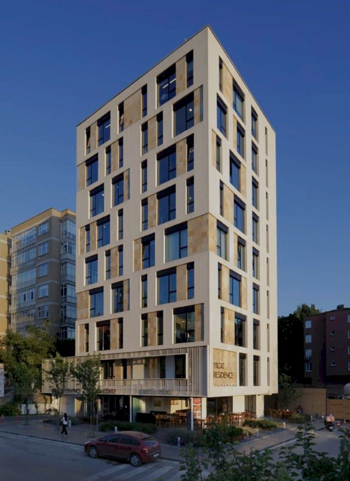 Gayrettepe de Genç Bina Ticari Ofis Yaşam Alanlarından: Yıldız Residence